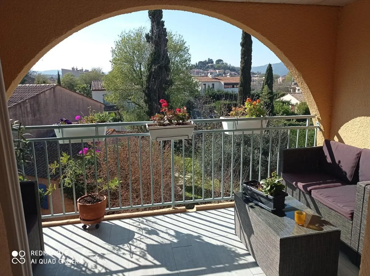 Un Nid D\'Amour En Provence A Deux Pas De La Mer location