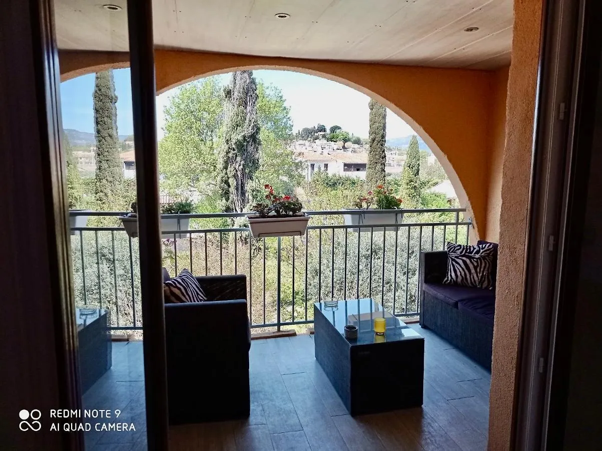 Apartment Un Nid D'Amour En Provence A Deux Pas De La Mer Cogolin France